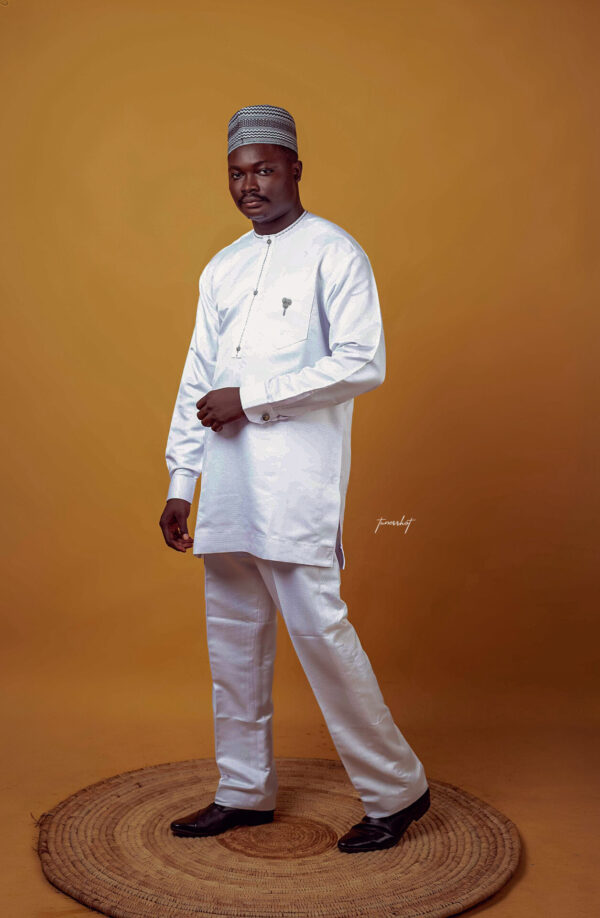 African Two Piece Round Neck – white